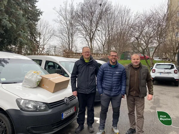 Поліські лісівники передали передріздвяні подарунки для Збройних сил (фото)