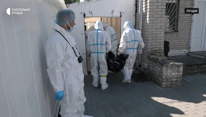 «Кожен герой має мати ім’я»: на Волині ідентифікують загиблих військових після репатріації з РФ (відео)