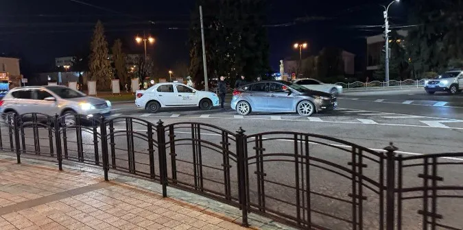 На проспекті Волі у Луцьку зіткнулись дві автівки