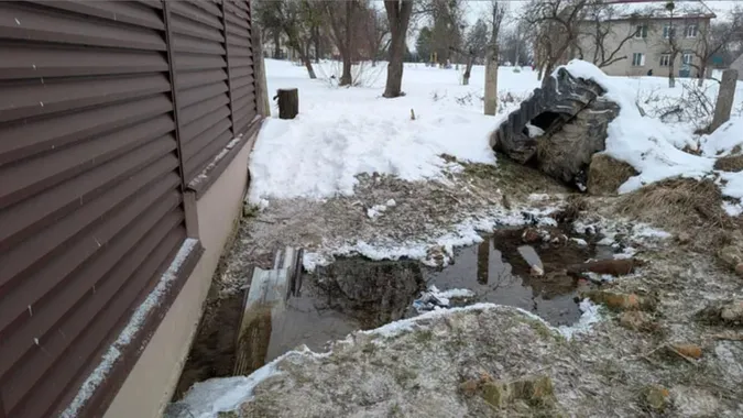 У Горохові три роки тече вода зі школи: як вирішує проблему місцева влада