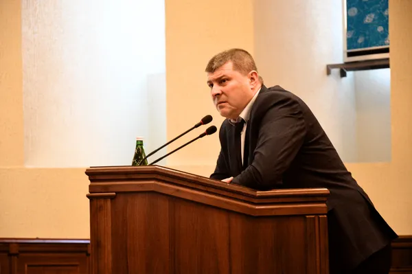 Як новий губернатор мовчав на сесії Волиньради (фоторепортаж)