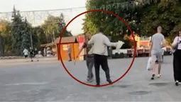 У центрі Луцька чоловіки бились пакетом та кулаками (відео)