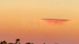 У небі на Волині помітили невідомий об'єкт (відео)