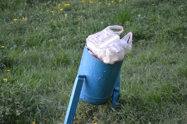Сміття має бути в смітнику