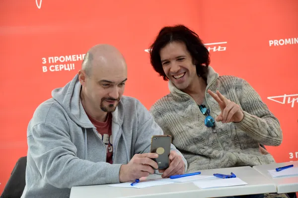 Актори теж роблять селфі