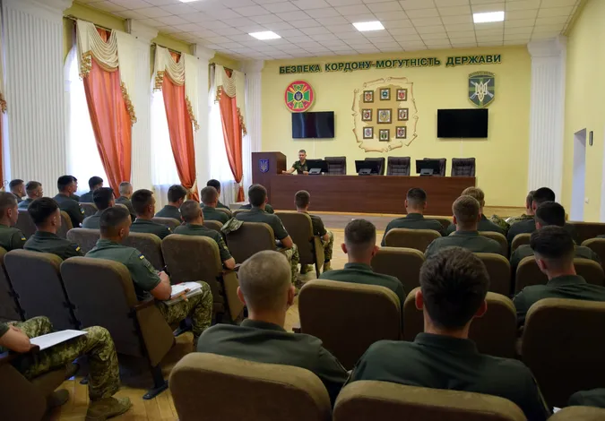 На Волині до служби стали молоді офіцери-прикордонники (фото)