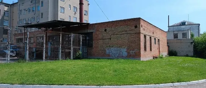 Луцька мерія таки продала з молотка приміщення колишньої котельні у серці міста (фото)