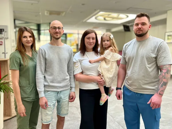 Лікарі врятували 3-річну лучанку, яка понад місяць не могла самостійно дихати (фото)