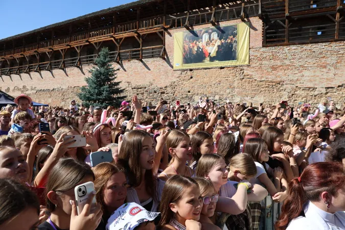 У Луцьку відбувся фестиваль «Амбасадор Дитинства» (фото)