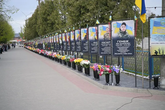 На Волині відзначили Героїв і родини загиблих воїнів державними нагородами (фото)