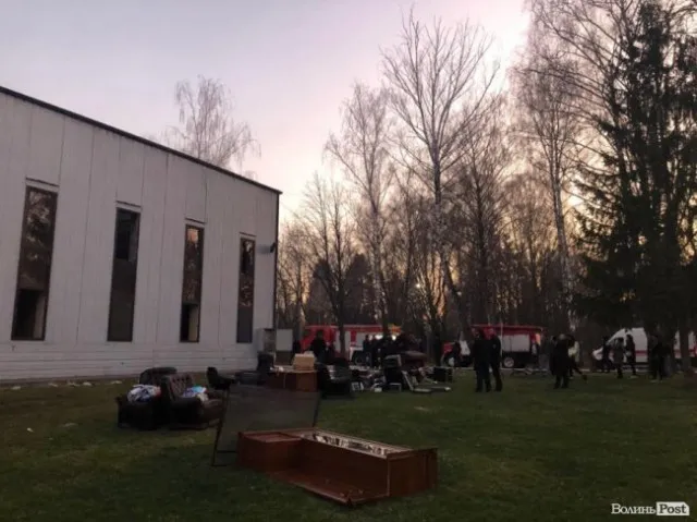 У Луцьку поблизу зоопарку загорілася церква (фото)
