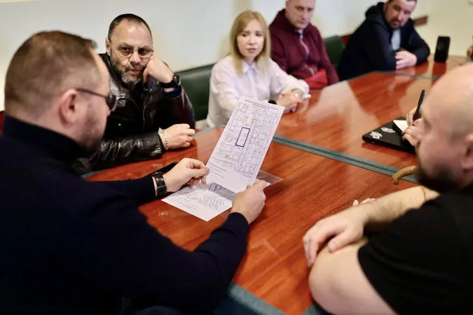 «Жалюгідне лицемірство»: Михайло Наход розніс «прощальні» обіцянки мера Луцька ветеранам