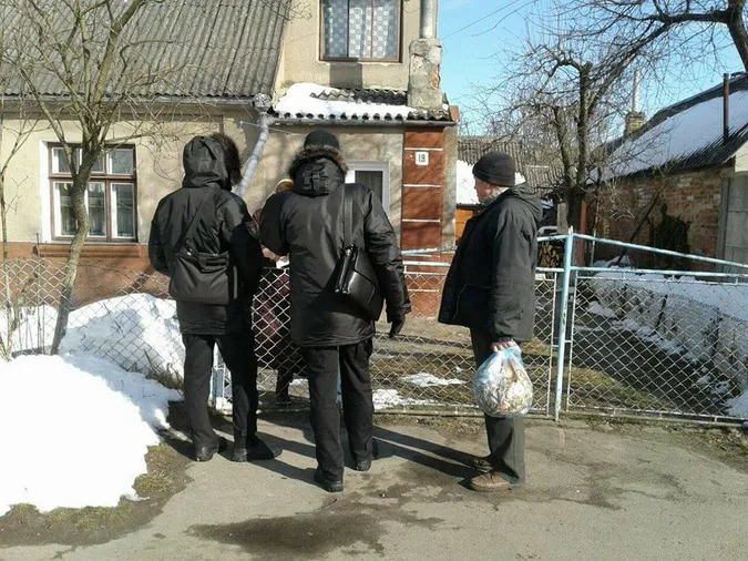 Лучани не знають, навіщо їм купувати смітники, – муніципали 