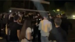 У центрі Луцька поліція розганяла молодь сльозогінним газом: що там відбувалось насправді (відео)