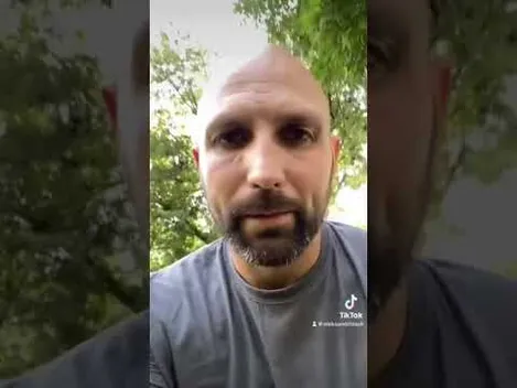 Замовив дрон: військовий попросив мера Ківерців довести, що той не «протирає штани» (відео)