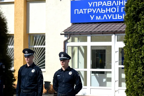 Нові патрульні поліцейські розповіли, як треба себе поводити на Пасху (фото)