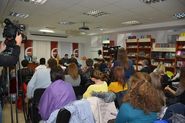 У Києві презентували книги, надруковані шрифтом Брайля в Луцьку 