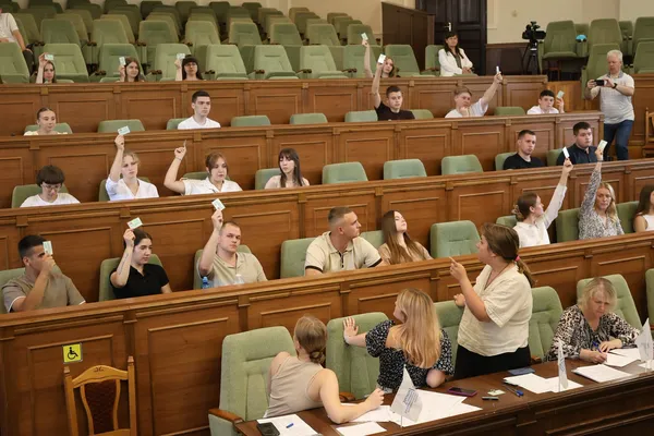 54 представники громад увійшли до першого Молодіжного конгресу Волині (фото)