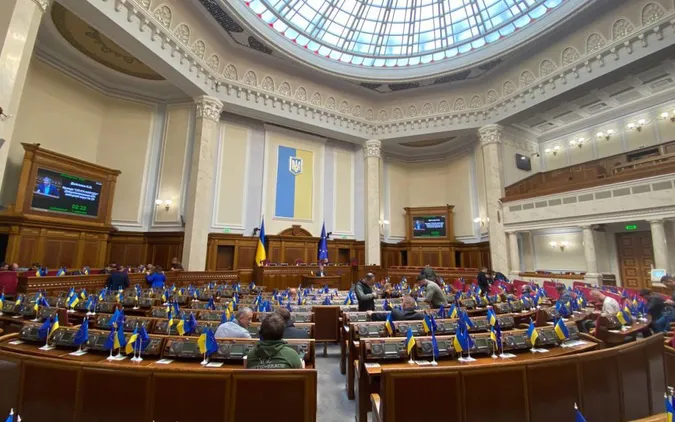 Верховна Рада продовжила дію воєнного стану та загальної мобілізації