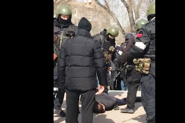 У Бердянську рашисти розігнали проукраїнський мітинг (відео)