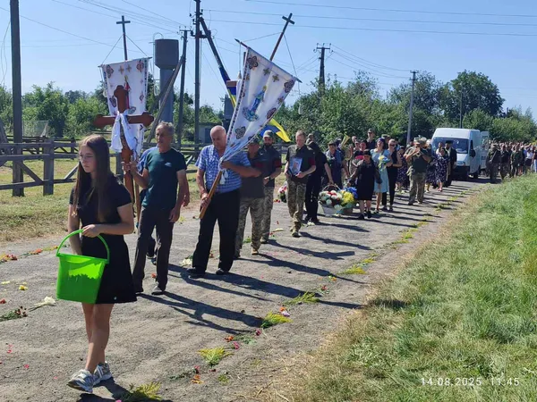 На Волині попрощалися з полеглим на війні депутатом Романом Гудимом (фото)