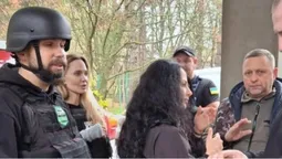Анджеліна Джолі на Миколаївщині «визволяла» свого охоронця з ТЦК: що сталося (відео)