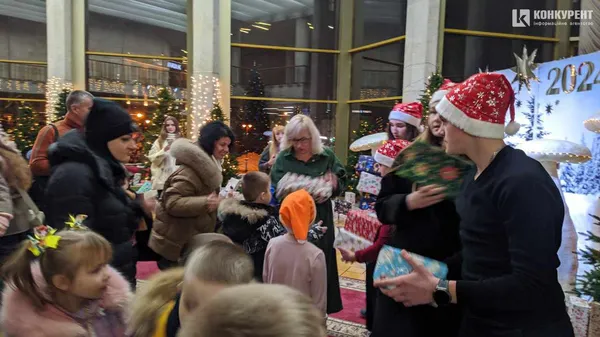 Для дітей військових у Луцьку влаштували казкове свято (фото)