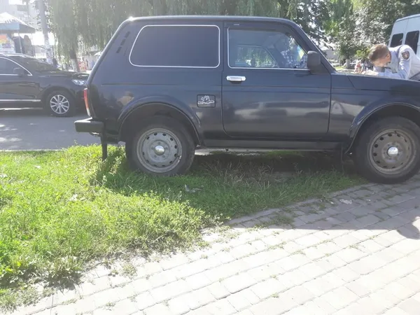 Паркуйся за правилами: у Луцьку ловили «автохамів» (фото)