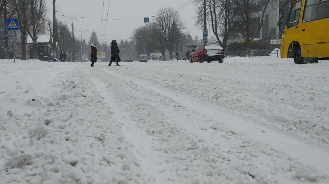 На Волині може статися зимовий колапс через нерозчищені дороги