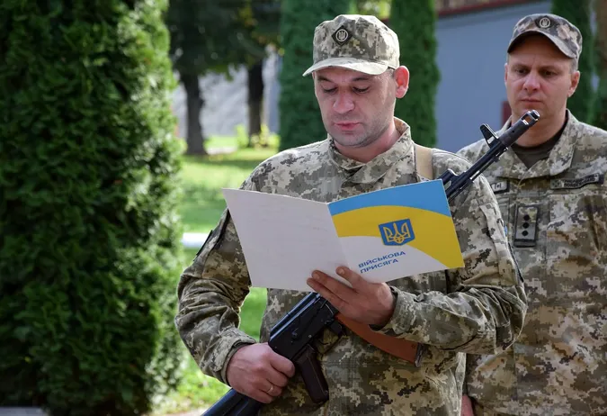 У Луцьку склали присягу прикордонники-новобранці (фото)