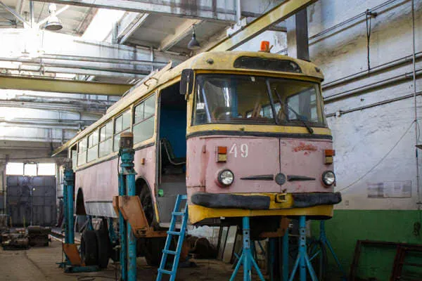 Чи курсуватиме Луцьком відремонтований 50-річний тролейбус