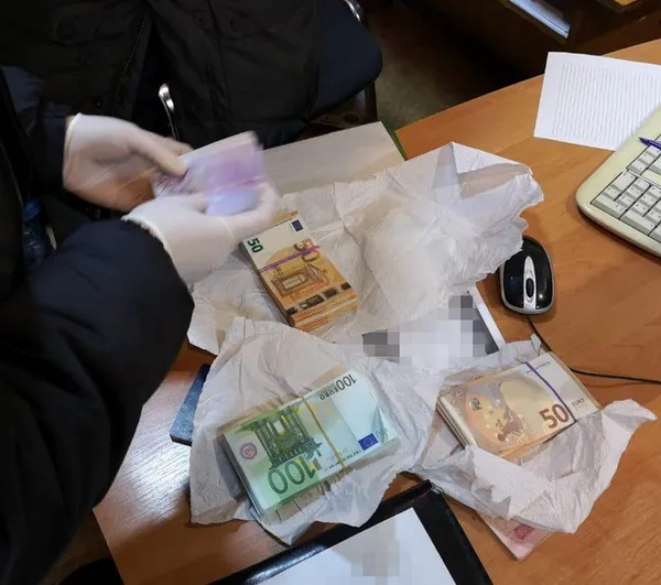 На Волині контрабандист давав 26 тисяч євро, аби забрати конфіскований товар (фото)