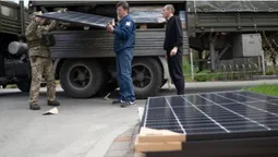 Ілон Маск передав Україні системи зберігання енергії Tesla Powerwall (відео)