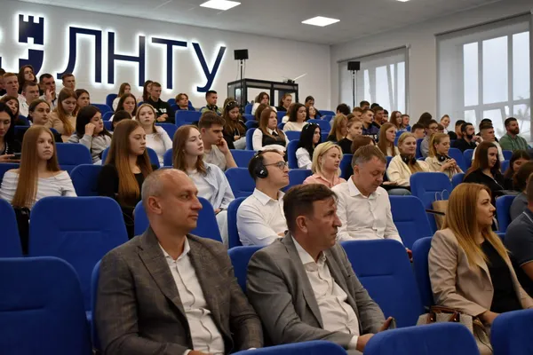 Юрій Погуляйко: «До Луцька приїздив уповноважений польського уряду з питань відновлення України» (фото)