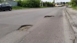 На Волині склали майже пів сотні вимог і приписів за неналежне утримання автодоріг (відео)