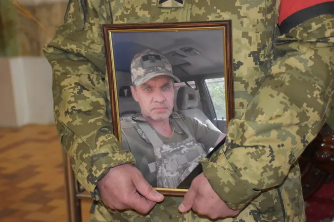 У Луцьку попрощались з Героєм Віталієм Назарчуком (фото)