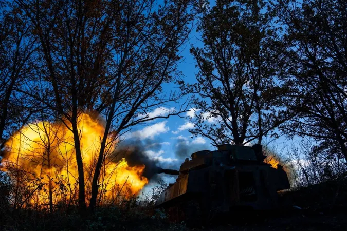 Близько 76 460 окупантів, 2771 танк, 1782 артсистеми: втрати ворога на 7 листопада