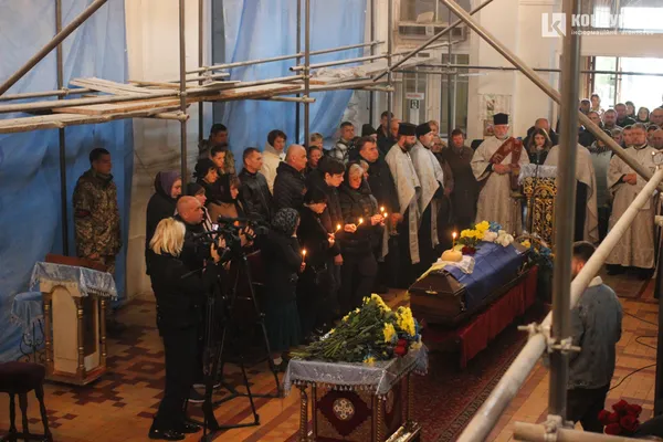 «Був доброю душею»: у  Луцьку попрощалися із воїном Юрієм Сапожником (фото, відео)