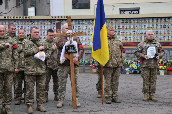 У Луцьку в останню дорогу провели захисника Сергія Ткача