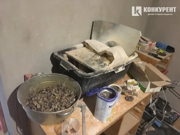 Підпільний цех з обробки бурштину виявили на Волині