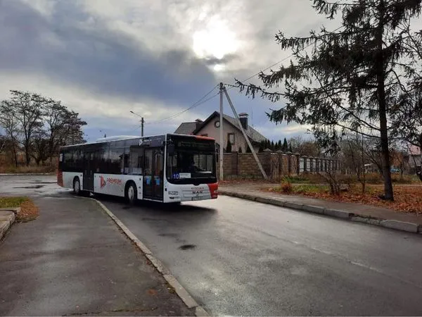 У Луцьку на маршрут №10 виїхали новенькі автобуси MAN (фото, відео)