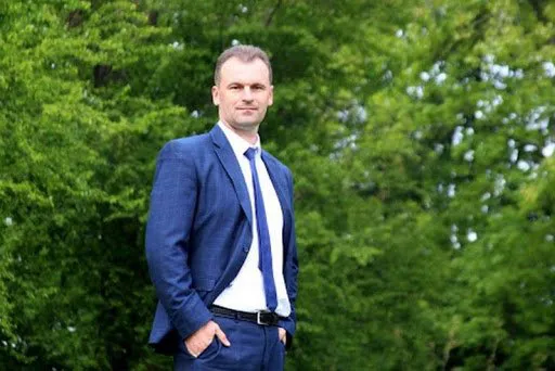 Хто став мером у 8 містах на Волині: ЦВК офіційно назвала імена (фото)