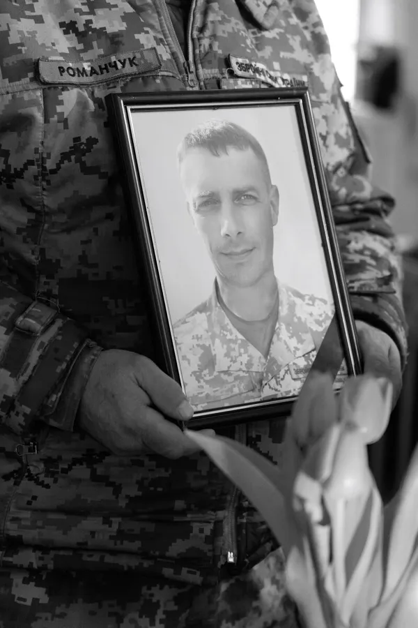 У  Луцькій громаді поховали Героя Володимира Мисковця