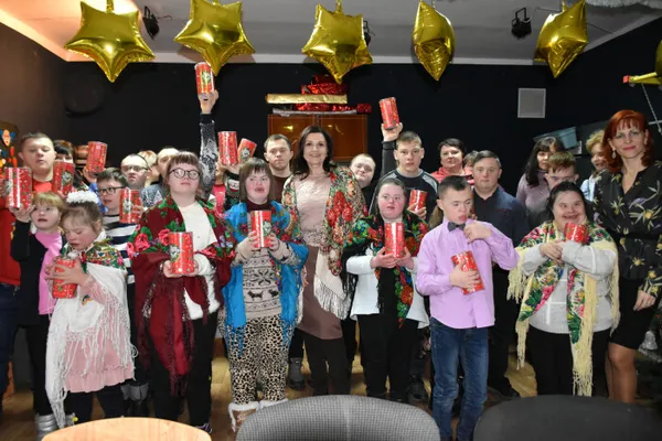 У Луцьку «сонячним» дітям вручили подарунки до дня святого Василя (фото)