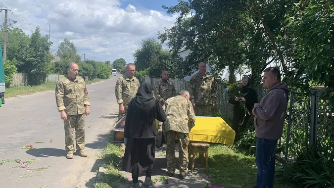 На Волині попрощалися із полеглим Героєм Віталієм Борилюком (фото)