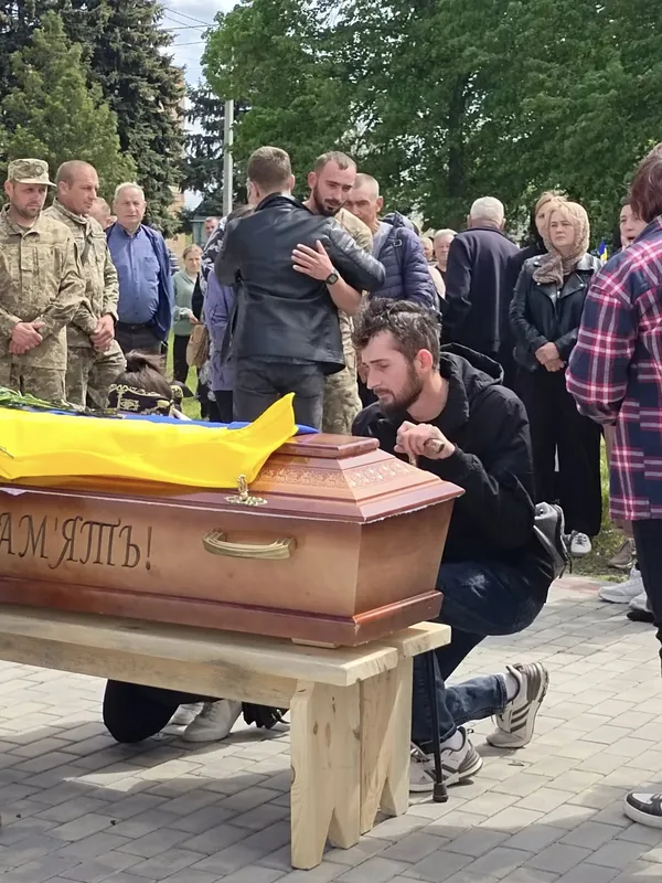 На Волині попрощалися з 26-річним воїном Михайлом Рогою (фото, відео)