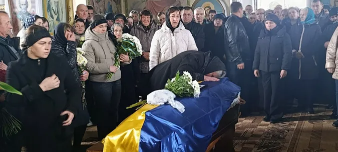 Був справжнім патріотом: на Волині попрощалися із бійцем Сергієм Засядьком (фото)