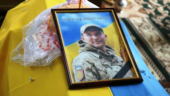 Горохівська громада попрощалася із загиблим Героєм Сергієм Гандзюком (фото)