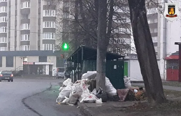 Луцькі муніципали зловили «сміттєвих зозуль»