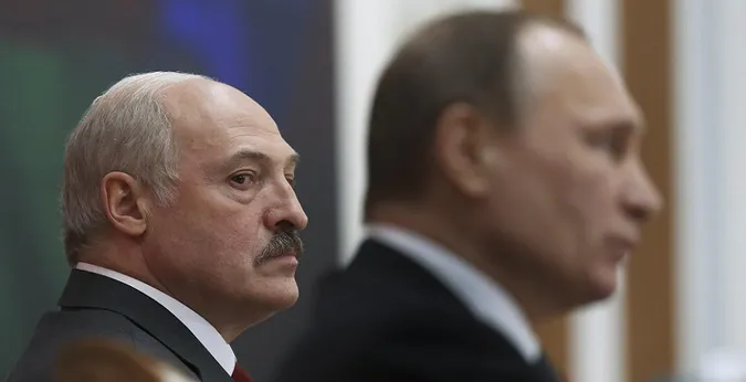 Режим лукашенка тепер «майже повністю» залежний від росії, – британська розвідка